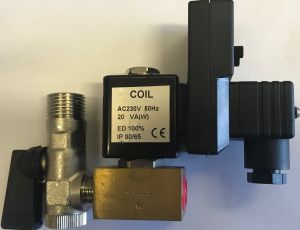 Elektromos kondenzátum leeresztő, időzítővel